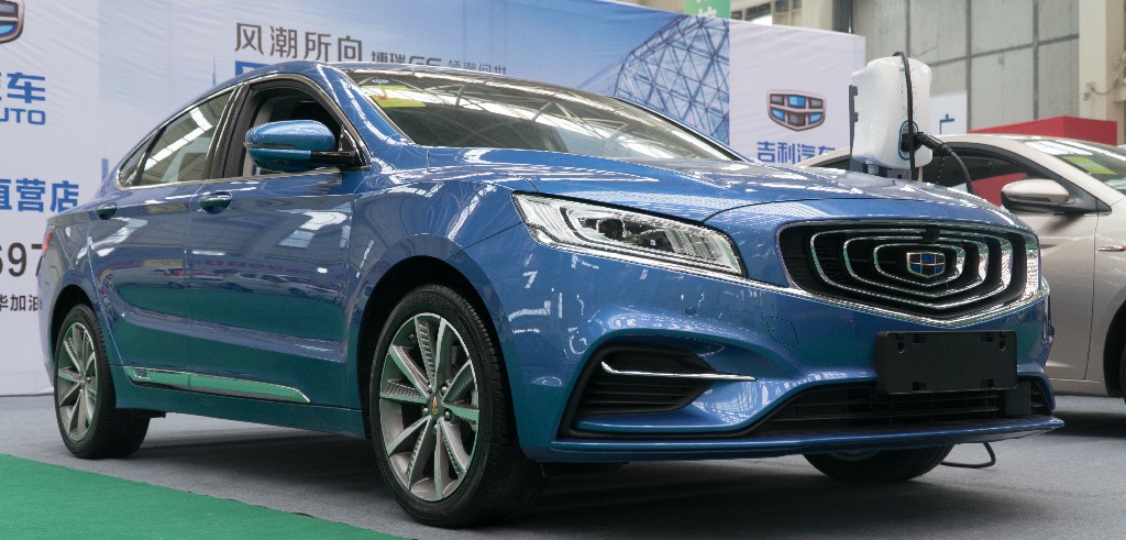 号称最强国产混动轿车:吉利博瑞ge phev-新浪汽车