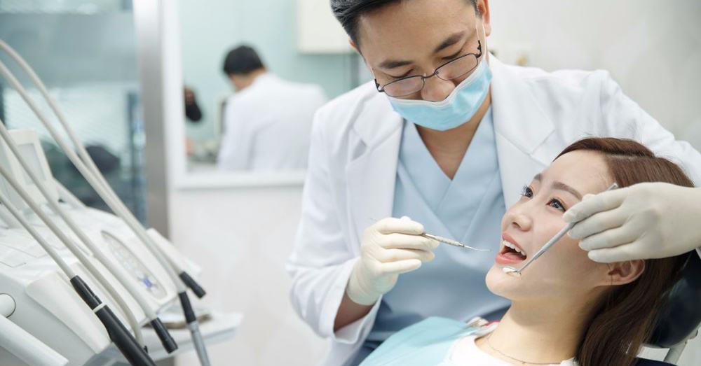 一般来说,孕妈妈受到孕激素的变化,抵抗力减弱的同时,牙齿会产生充血