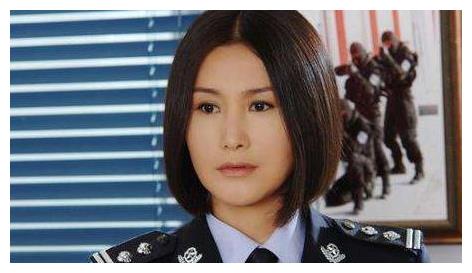 她被称是"最美警花",嫁给大23岁导演,现在50岁,任然单
