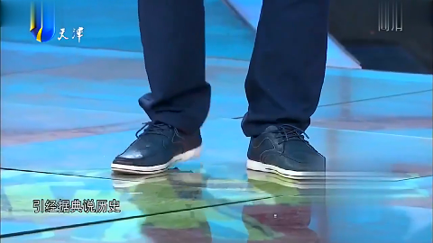 非你莫属:北大女博士求职,一上场用英语介绍自