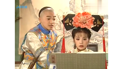 小燕子积极背成语 永琪看了一脸宠溺 眼神好有爱啊 小燕子积极背成语 永琪看了一脸宠溺 眼神好有爱啊