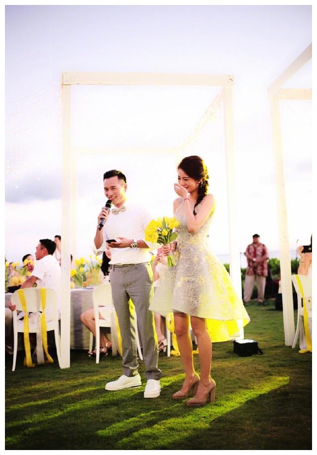 李茂晒安以轩婚礼照,女神们个个都美的不要不要的,祝福安以轩!