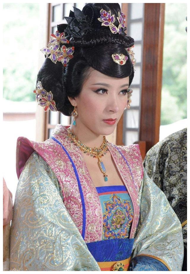 那些陪伴了整个童年的经典港剧,你记得几个?