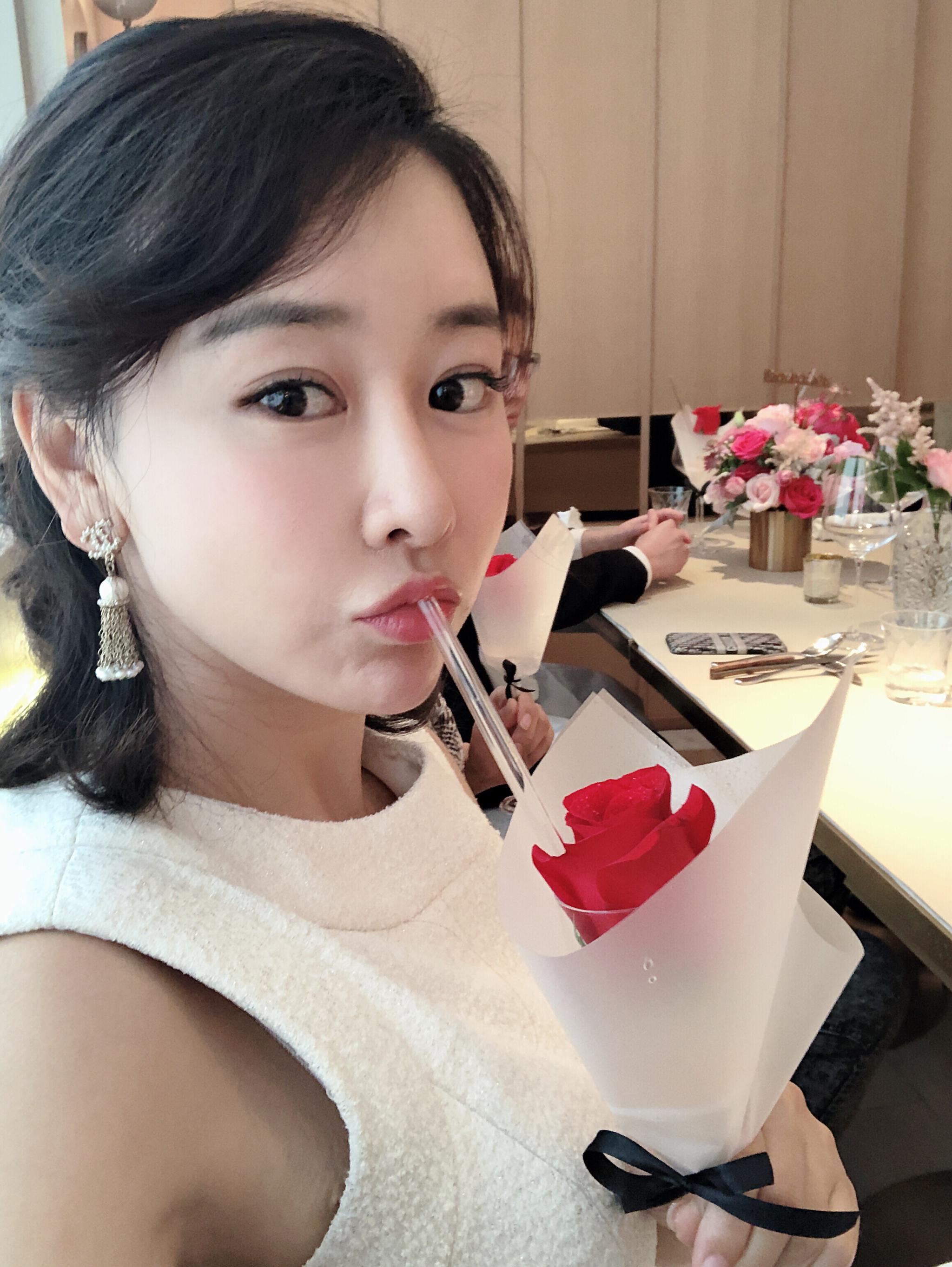 毛俊杰晒自拍 提醒网友出门做好防晒