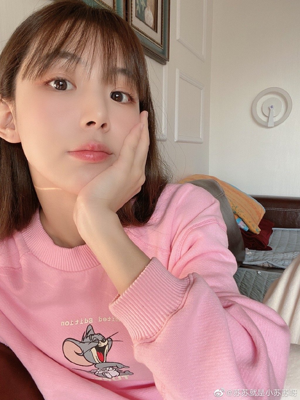 网红美女苏苏迷人写真美照欣赏_高清图集_新浪网