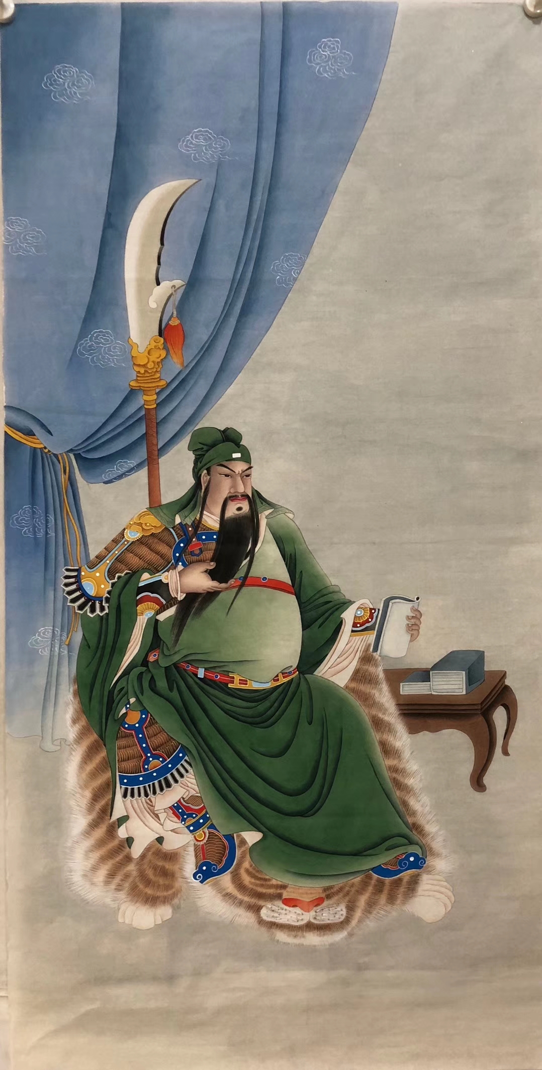 手绘财神关公手持宝刀寓意辟邪挡灾令人们财运亨通镇宅守家