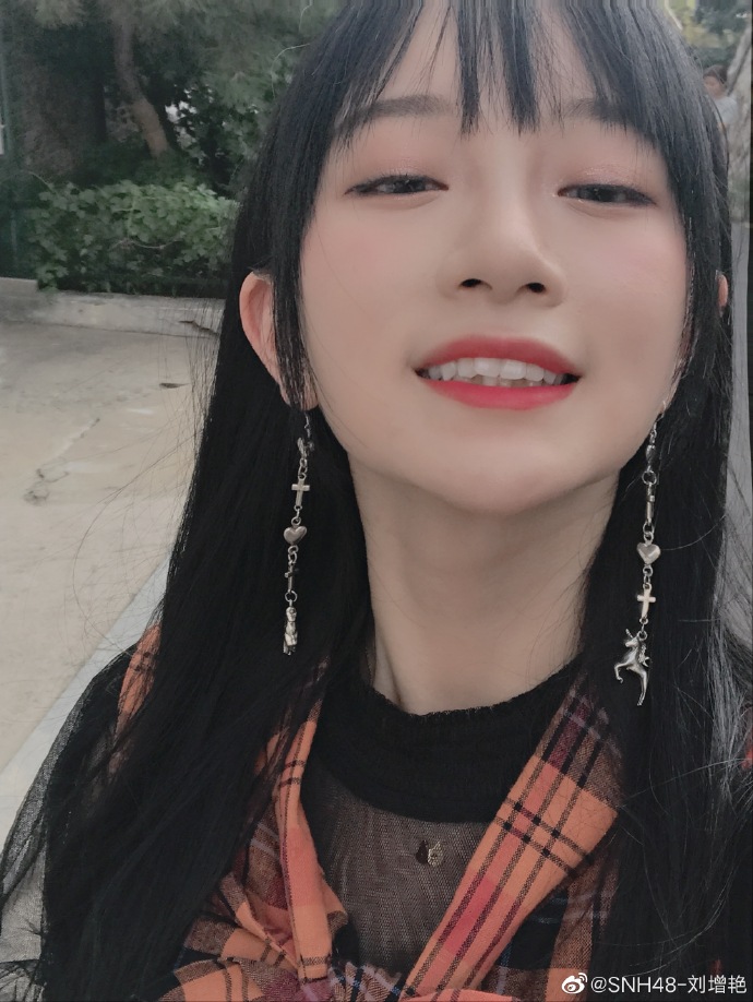 偶像女团snh48-刘增艳可爱写真美照_高清图集_新浪网