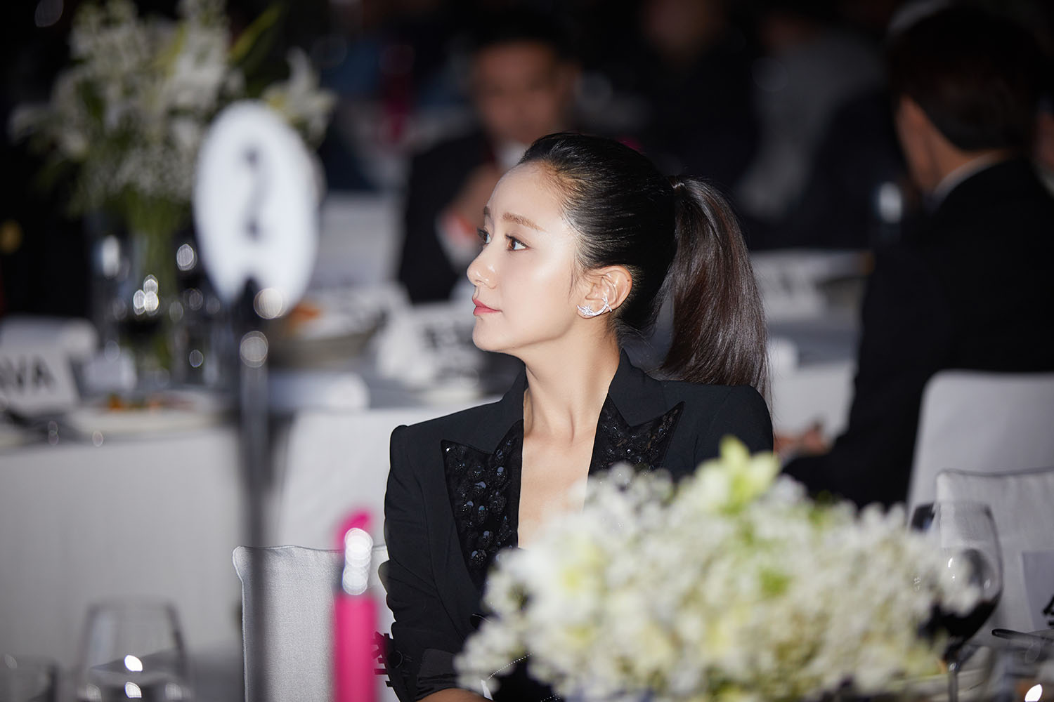 李倩大方利落个性卓然获最具潜力艺人奖