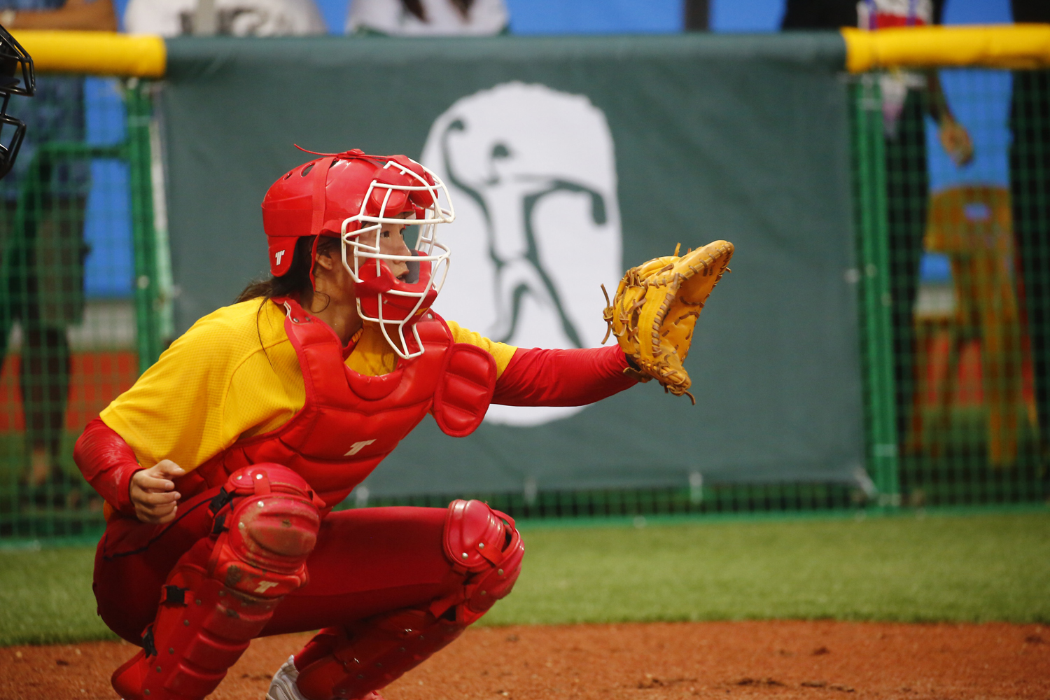 第二届全国青年运动会垒球比赛在中山开赛