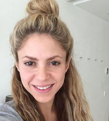 素颜自拍的欧美女明星 卸下浓妆,谁最好看?