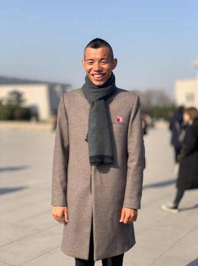 把兵马俑都"笑活"了西安有个"别人家的导游"——冰蛋