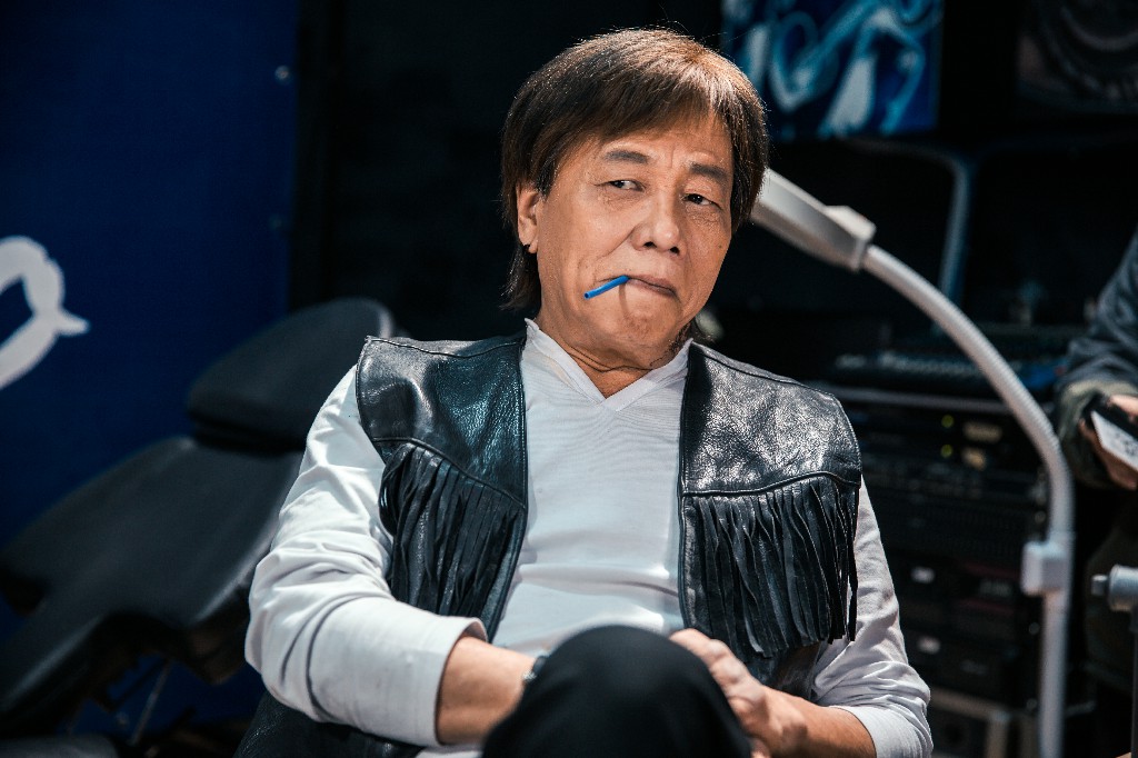 一个好汉三个帮----郑云新作《站住!小偷》获众星力挺