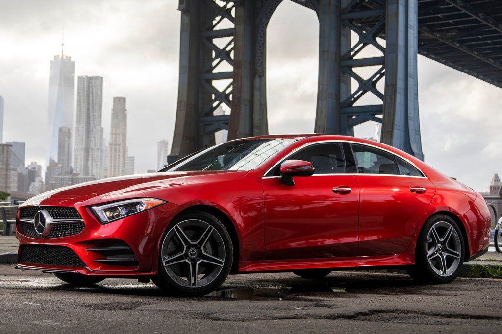 新款奔驰cls四门轿跑上市 售63.78-78.98万元