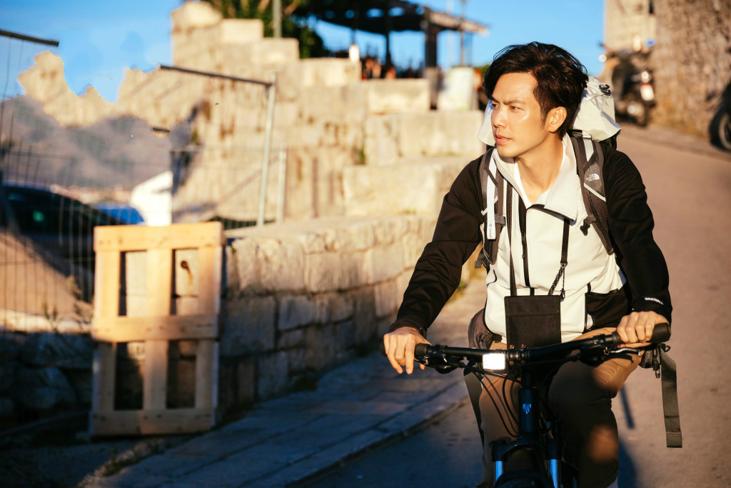 浙江卫视《漫游记》首播,明星瞎逛,慢综艺成了没文化的遮羞布