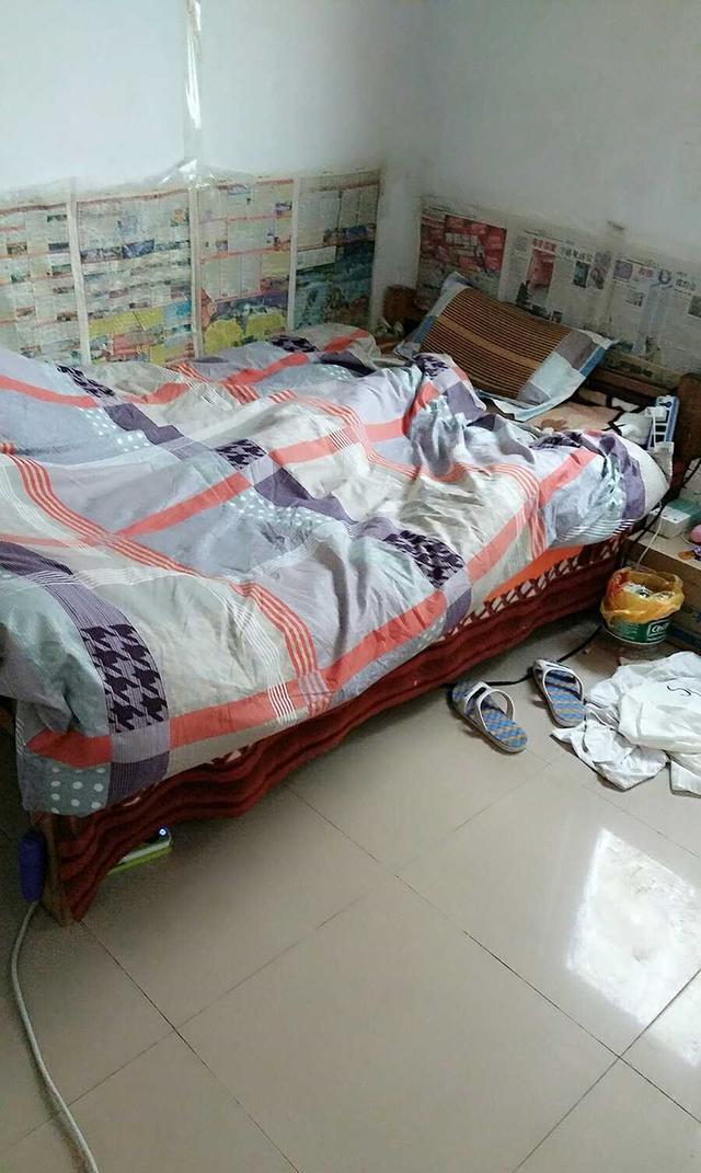 出差一个月,出租房被糟蹋成狗窝,你们谁见过这么邋遢的男人?
