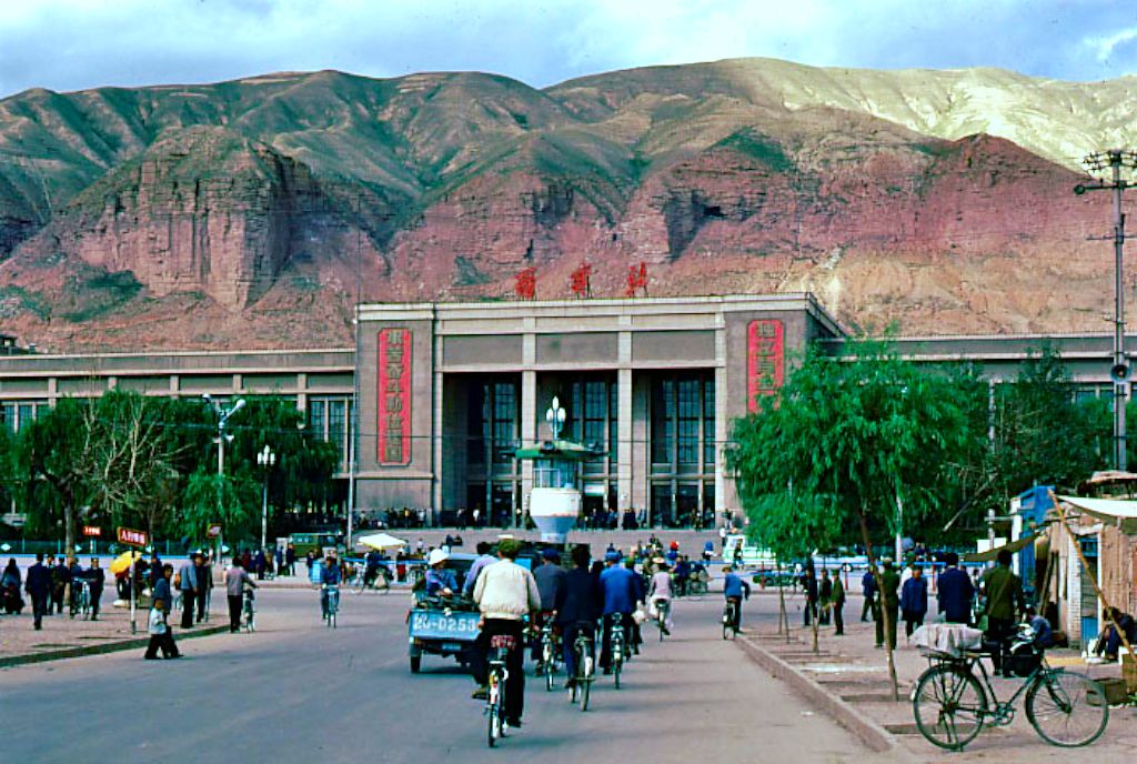 老照片:80年代的青海西宁,每一张照片都是凝固的回忆