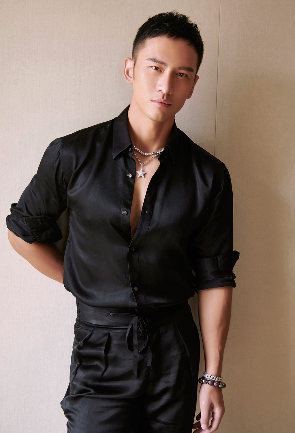 顾佑明《全职高手》会员收官 霸气韩队燃情今夏感恩同行