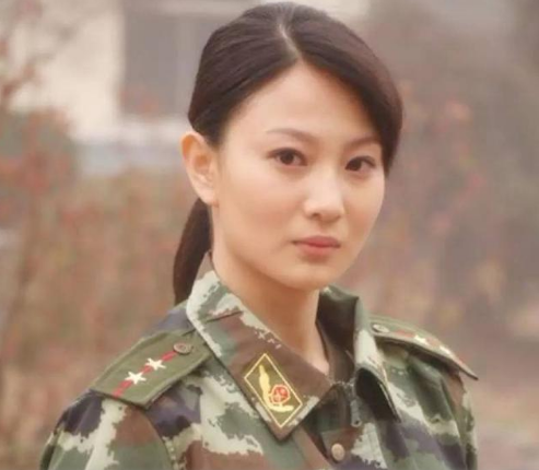 34岁"最美军花"侯梦莎,因戏生情嫁给演员任柯诺,如今很低调