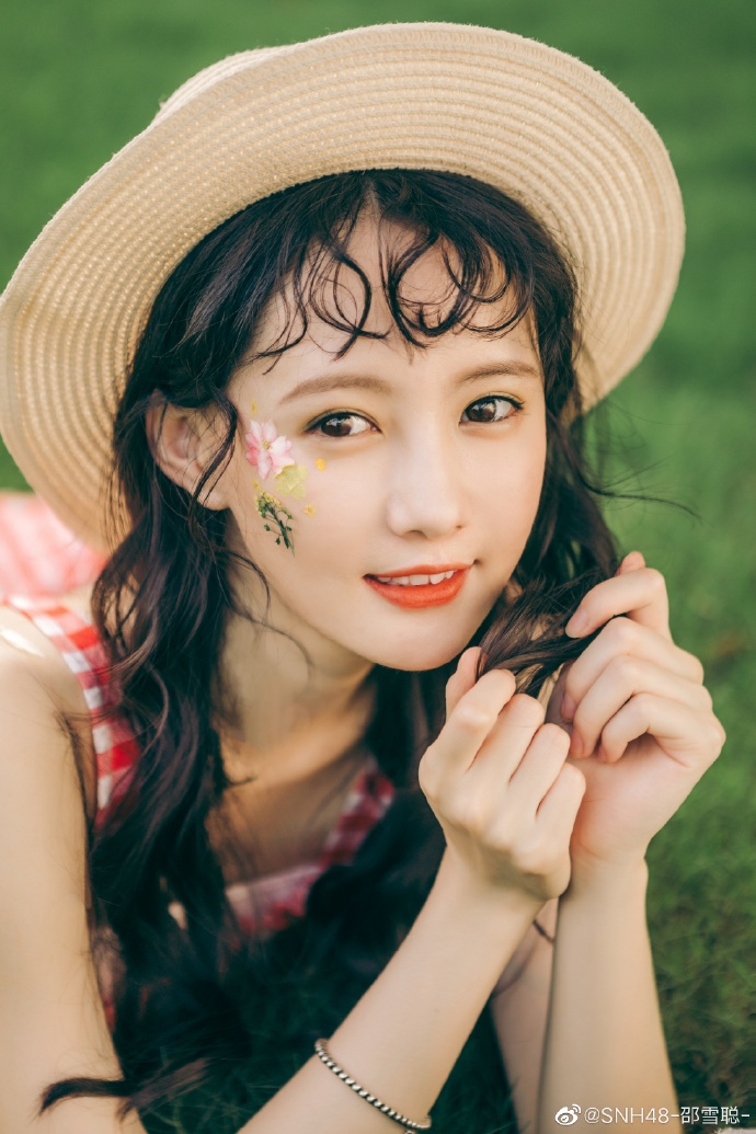 魅力偶像女团snh48邵雪聪迷人可爱写真美照欣赏