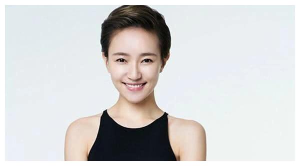 正文               相比起那些会乘胜追击,为自己拼命宣传的新人演员