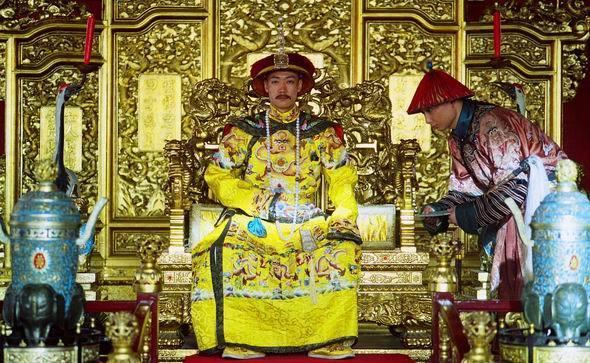 大臣出一诗谜内含四大名著,此进士猜出,嘉庆皇帝大喜