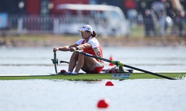 张灵 目光瞄准赛艇最高领奖台