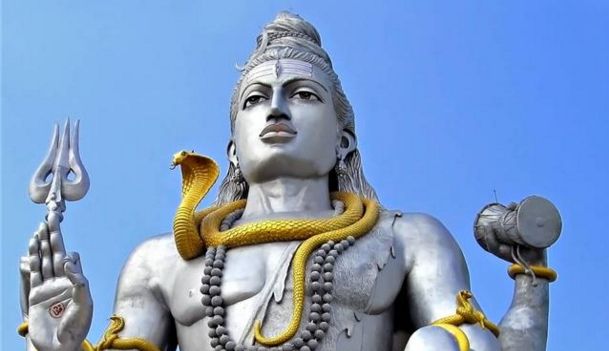 《印度神话故事》战神塞健陀出世