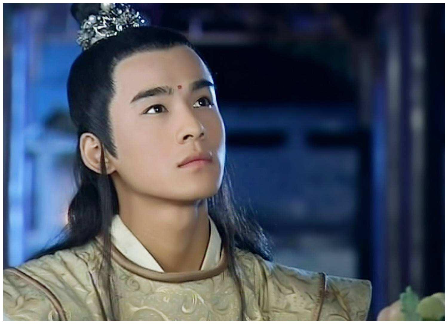 第一眼就惊为天人的美男子,?罗云熙的润玉,胡歌的李逍遥