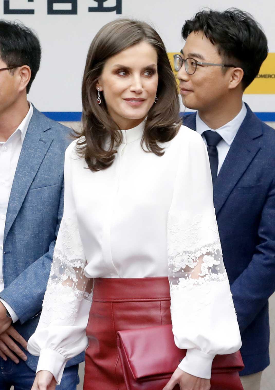 西班牙王后和费利佩国王参加完日本德仁天皇的即位典礼后,又抵达韩国