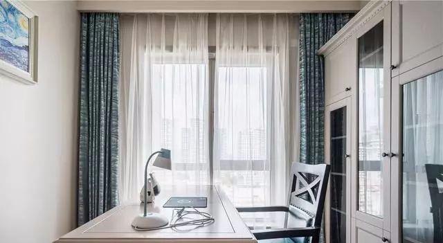 朋友来家参观，进门就说装修太土，全屋一圈转下来，不说话了