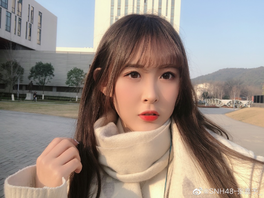 偶像美少女snh48-张嘉予迷人写真美照_高清图集_新浪网