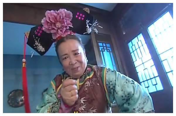 李明启再现容嬷嬷针扎紫薇名场面表情凶狠吓得尼格买提倒退两步