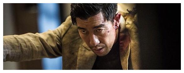 长得不像个好人,但眼神里全是戏,反派演得尤其好,这个影帝我服