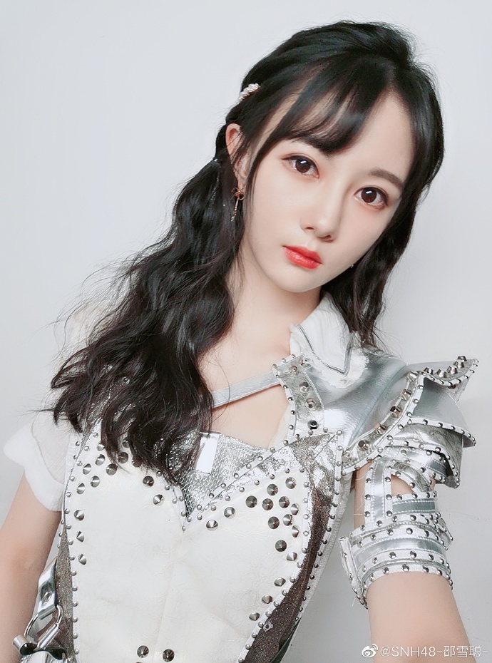 魅力偶像女团snh48邵雪聪迷人可爱写真美照欣赏