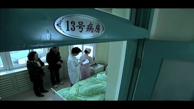男子跳楼"砸死"2人,律师有话说,建议建立刑事案件补偿基金!