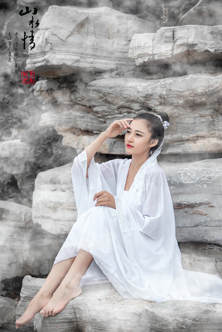 古装白裙气质美女,仙女风范唯美大片