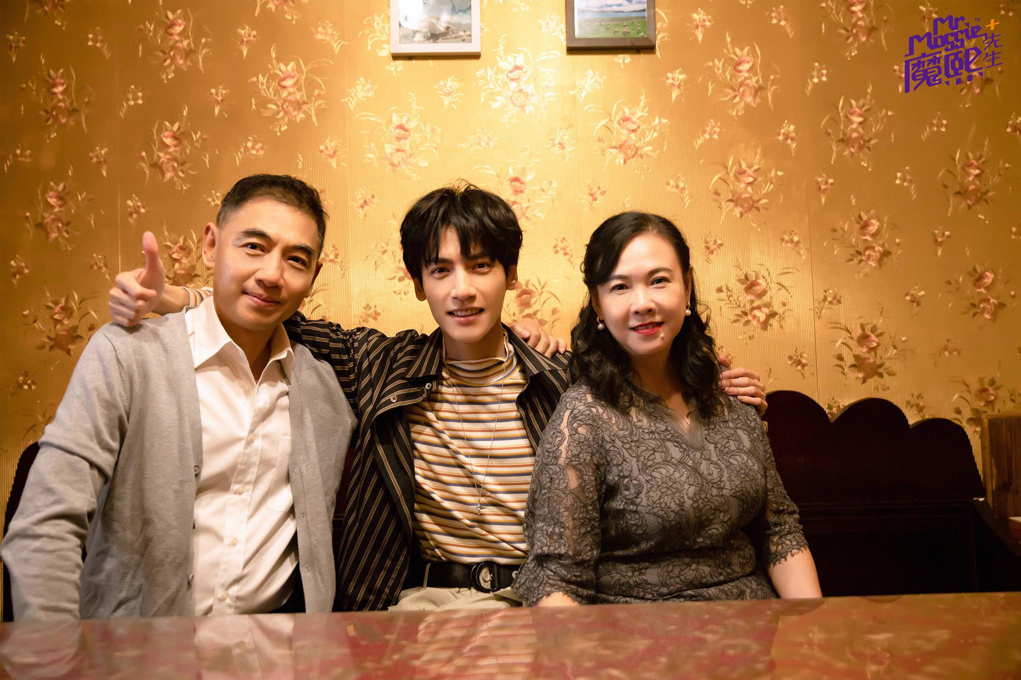 《魔熙先生 》回归成都 罗云熙感受城市变迁