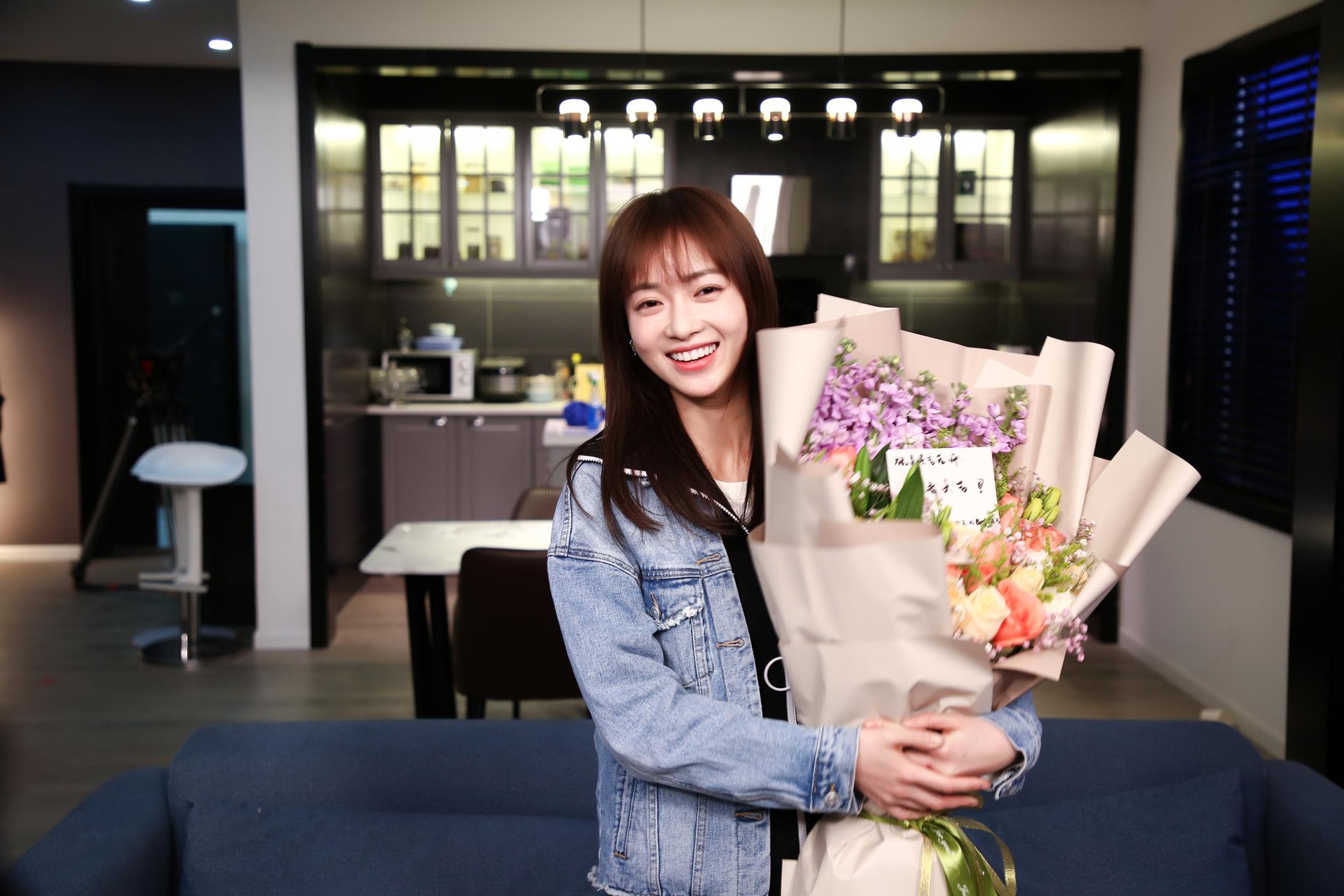 据了解,《标化人生》故事背景为国际知名化妆品公司sw中华区,吴谨言