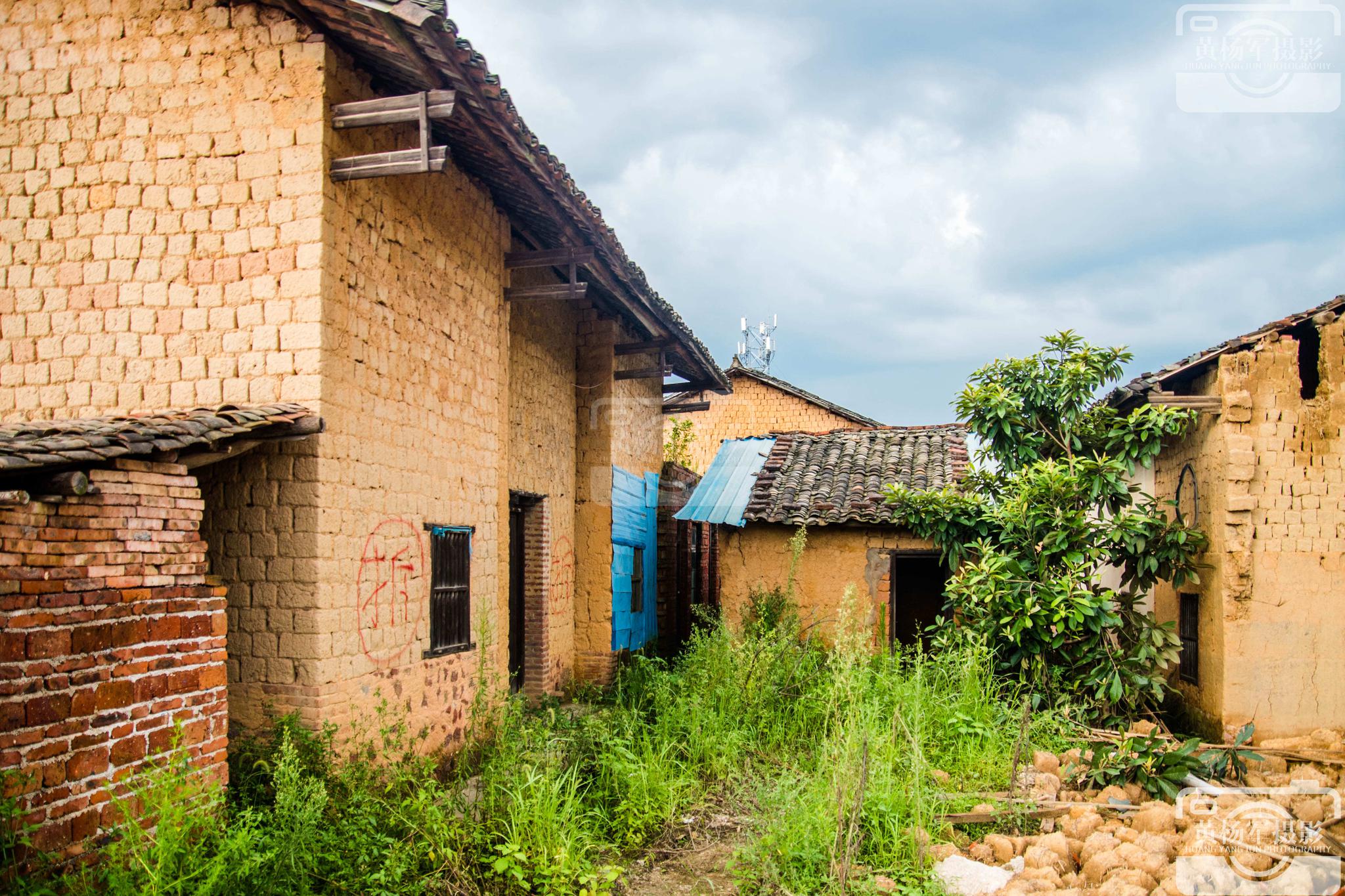 农村人记忆中的土砖房,冬暖夏凉是最熟悉的模样,如今越来越少_高清