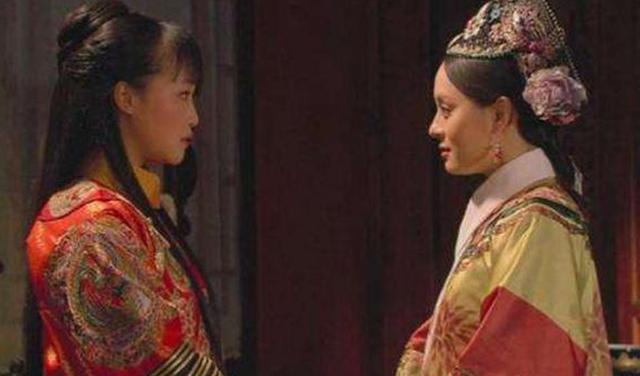 甄嬛传:果郡王新婚夜,为何和浣碧洞房却独宠孟静娴?答案很微妙