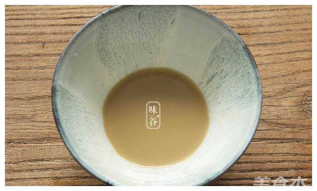 天热就想吃这下酒菜!电饭煲一蒸就搞定,简单又好吃!快来瞧瞧!