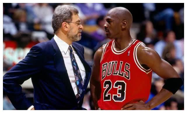 谁替科比名人堂演讲?遗孀第一,球迷:乔丹或是球迷最想看的选择休闲区蓝鸢梦想 - Www.slyday.coM 谁替科比名人堂演讲?遗孀第一,球迷:乔丹或是球迷最想看的选择休闲区蓝鸢梦想 - Www.slyday.coM