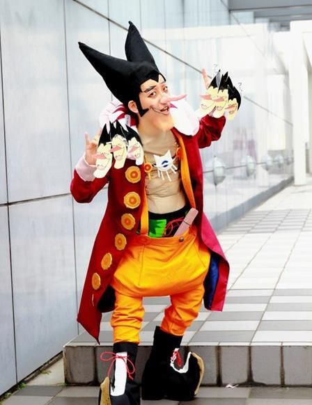 海贼王cos高配版红发的这个还原度你们觉得还行吗