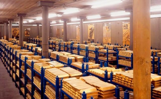 全球最大的金库藏在纽约地底深处储存13万吨黄金
