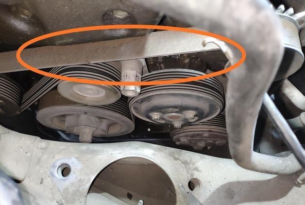 八千块买的二手本田雅阁,花费两千全部修好,维修师傅:捡漏了