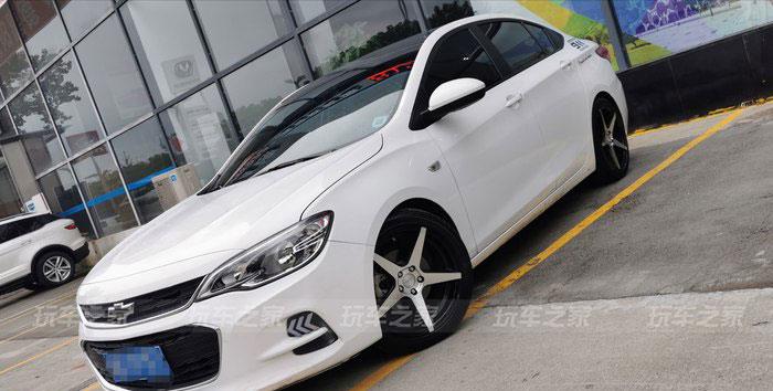 雪佛兰科沃兹1.5t改装案例升级17寸轮毂和短弹簧
