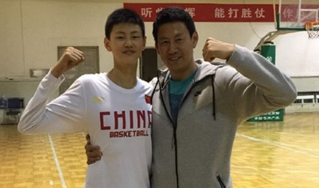 身高2米17有望进入cba李楠对他倾尽全力与周琦风格类似