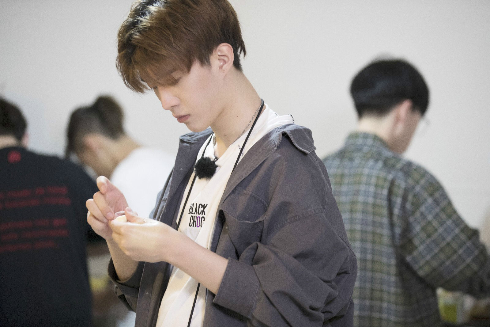 朱正廷青春的花路像变形计为小鬼流下老母亲泪水