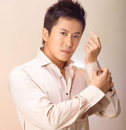 48岁毛宁与妻子生活照曝光,老婆貌美如花,难怪不选择杨钰莹