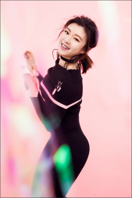 曾咏欣原创单曲《悄悄》上线 甜蜜白色情人节